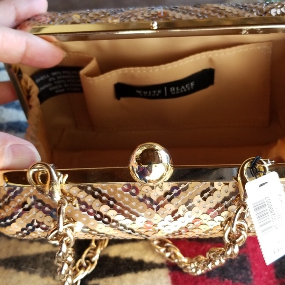 😍Host Pick😍 WHBM Gold Purse NWT - Picture 4 of 6